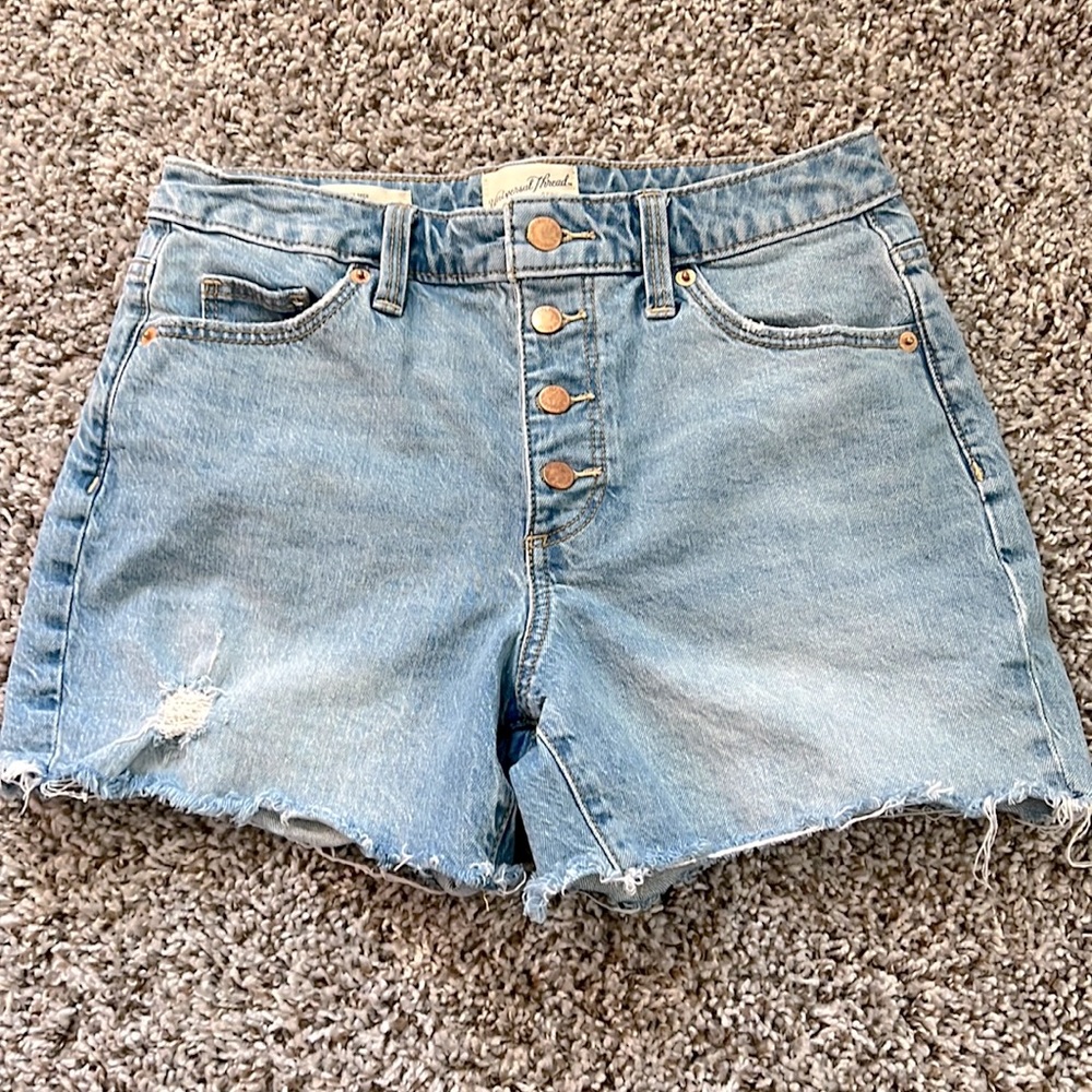 Universal thread Jean shorts